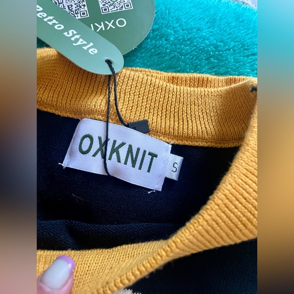 Knit short sleeves sweater. Size small. Brand new!! - Picture 3 of 5